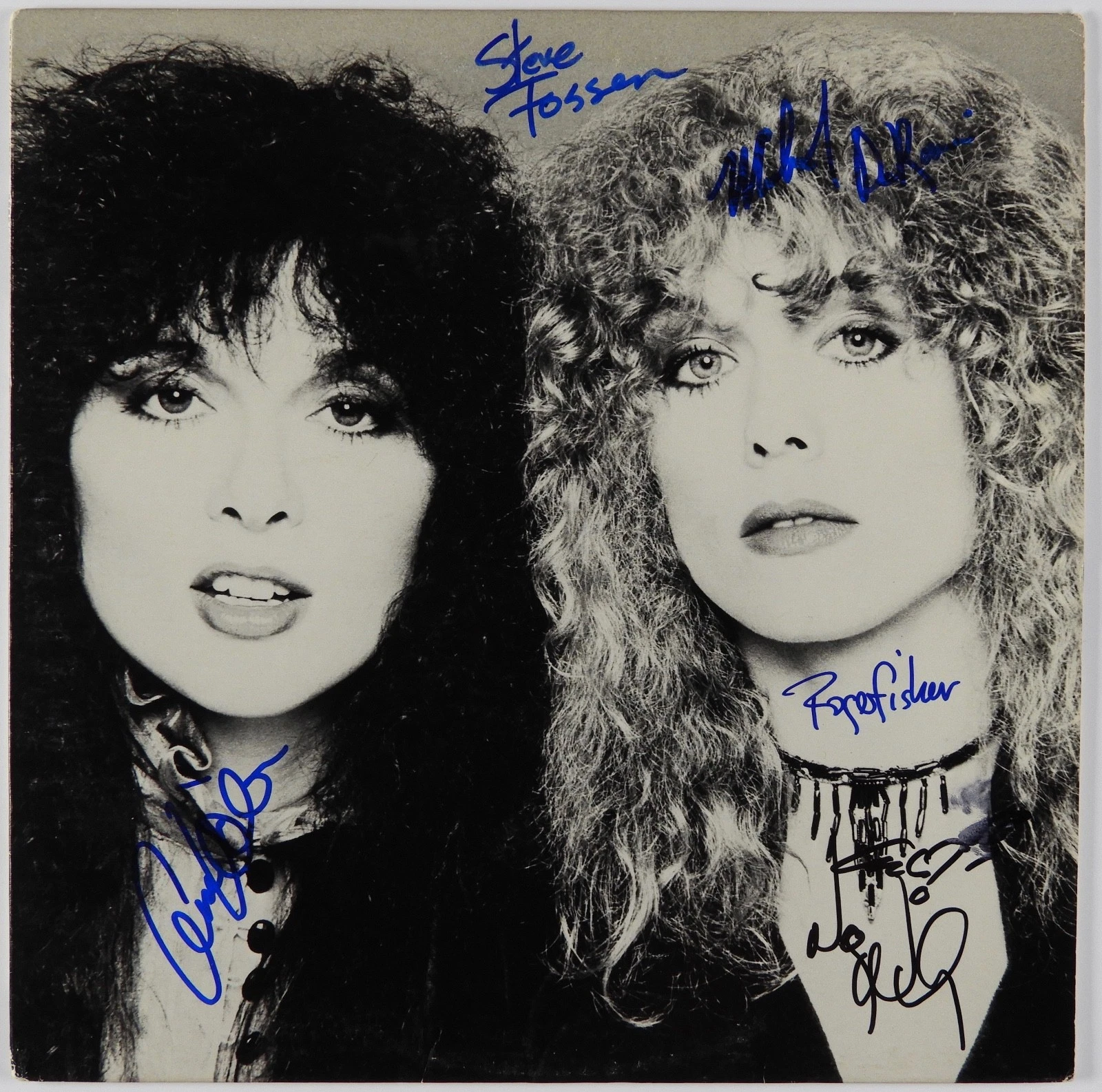 Heart Band Ann & Nancy Wilson Bebe le Strange Signed Autograph Record Album JSA

