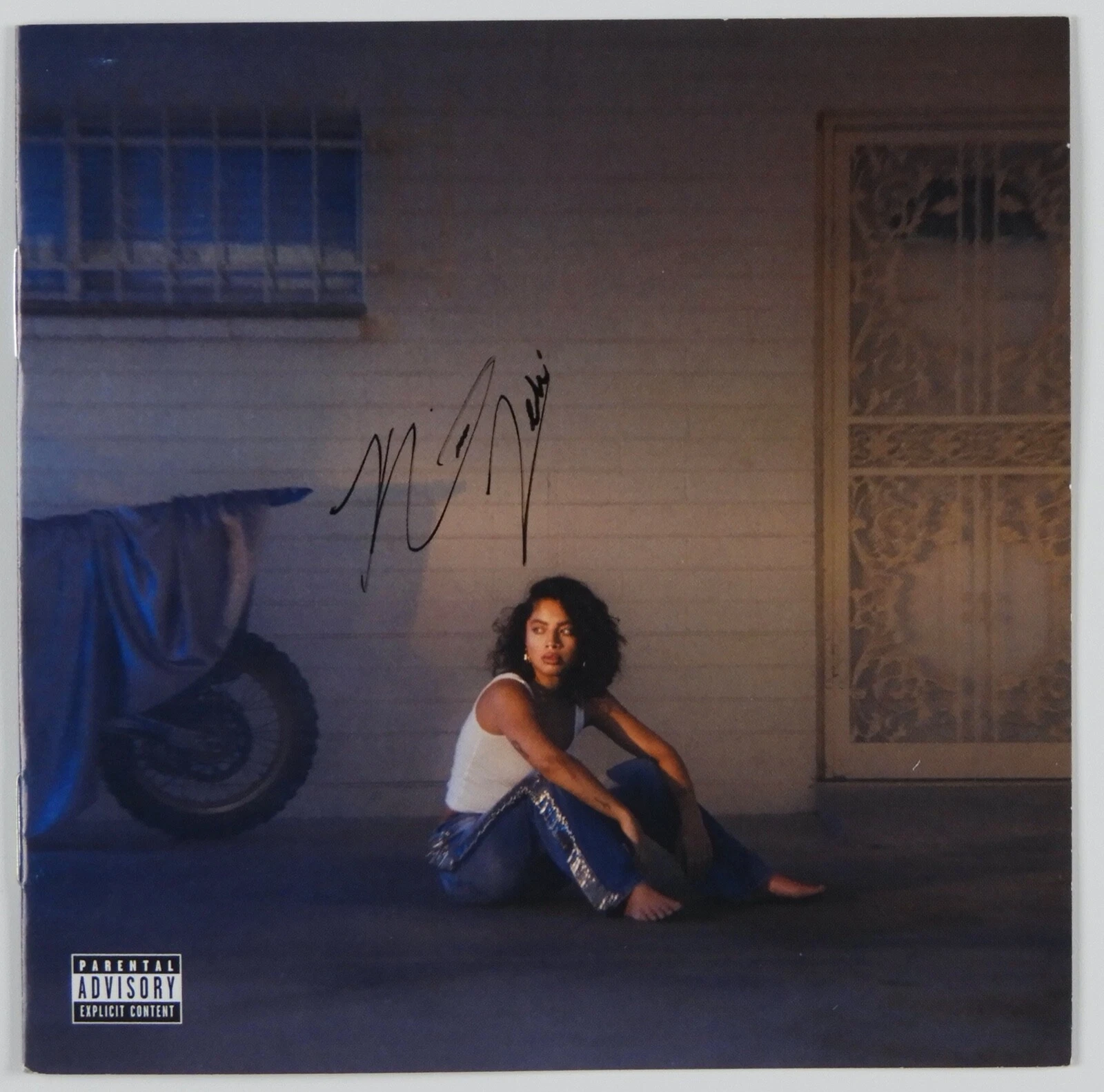 Kiana Lede JSA Signed Autograph CD Booklet Kiki
