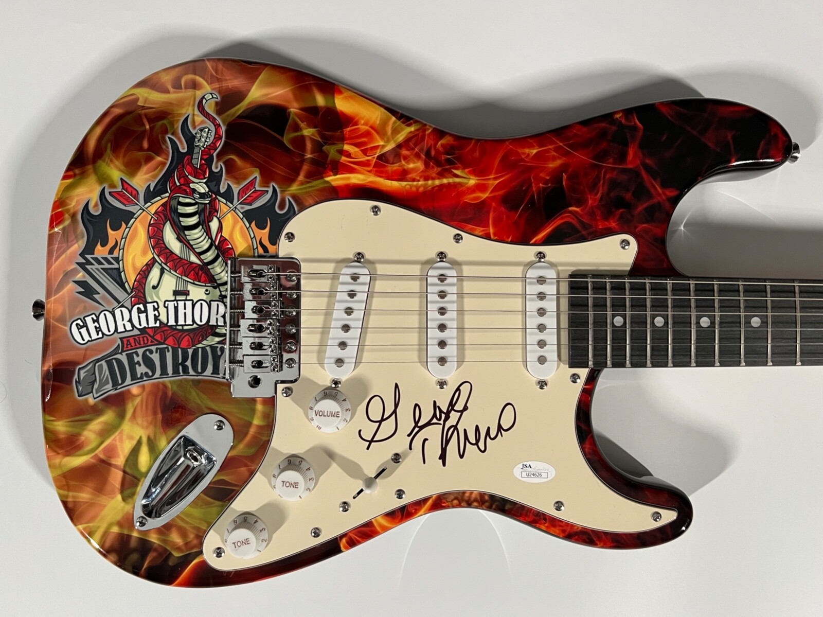 George Thorogood Fender Stratocaster Guitar Signed Autograph JSA COA
