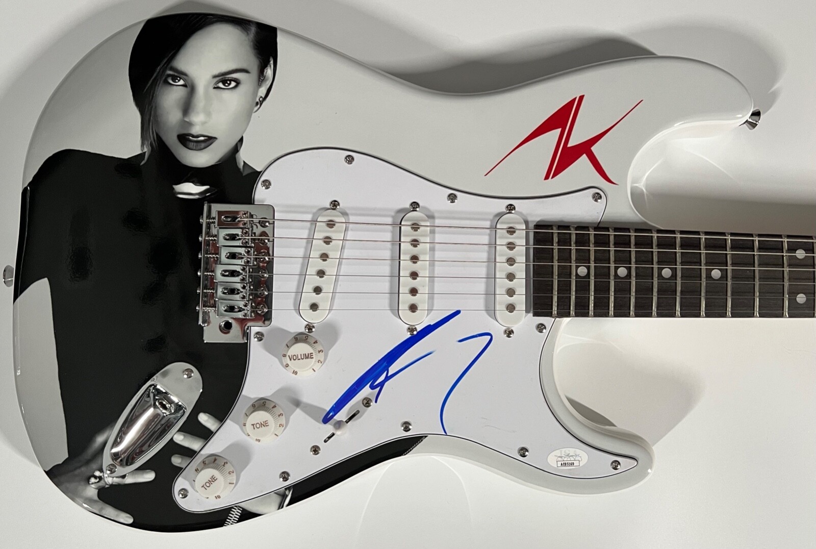 Alicia Keys JSA Guitar Autograph Signed Guitar Stratocaster
