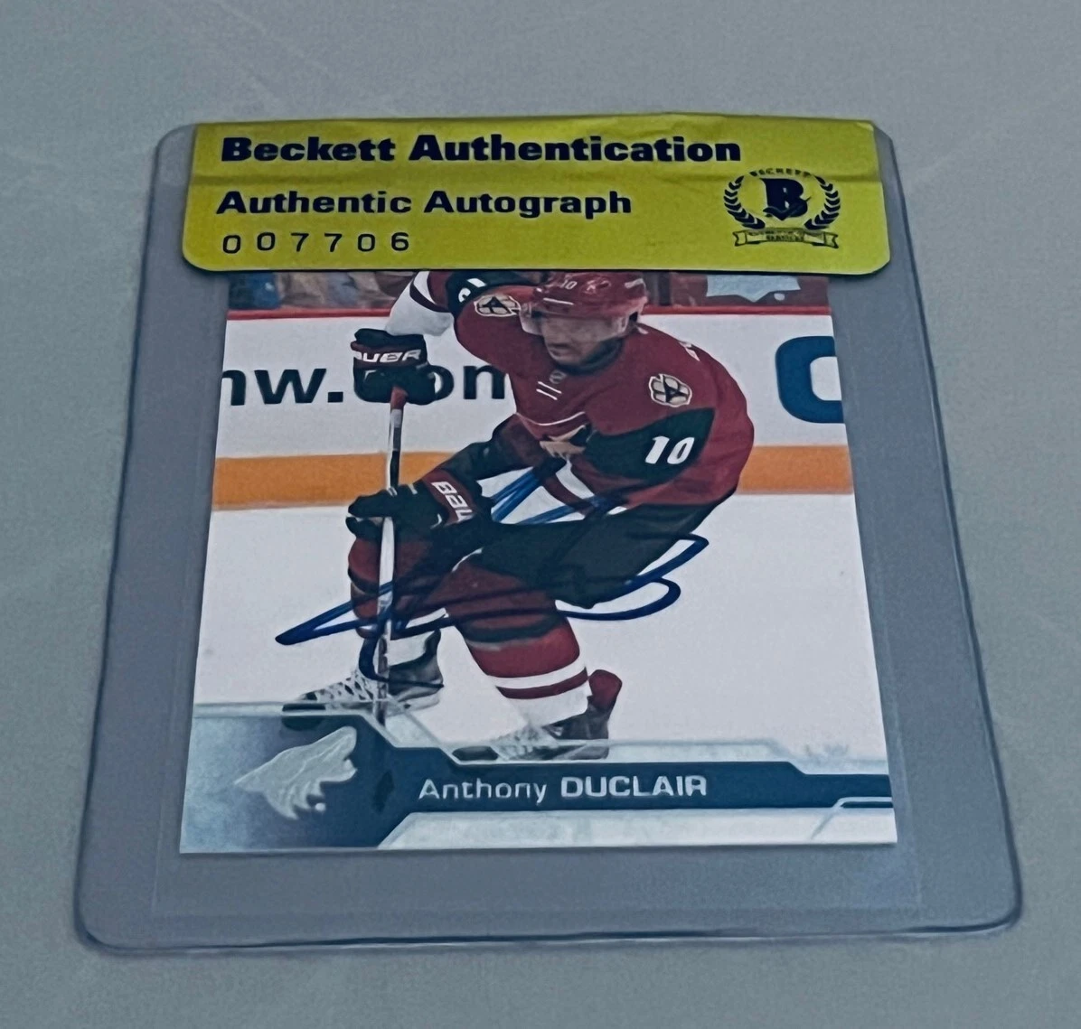 Anthony Duclair Arizona Coyotes signed 2016-17 #8 Upper Deck Card BAS Beckett
