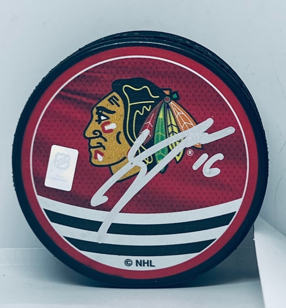 Jason Dickinson signed Chicago Blackhawks Reverse Retro Puck autographed Hawks
