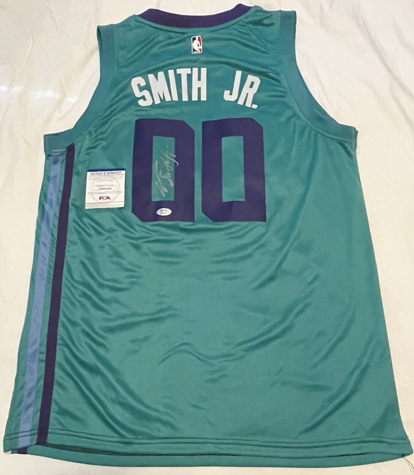 New ListingNick Smith Jr Signed Autographed Charlotte Hornets Jersey PSA/DNA Coa
