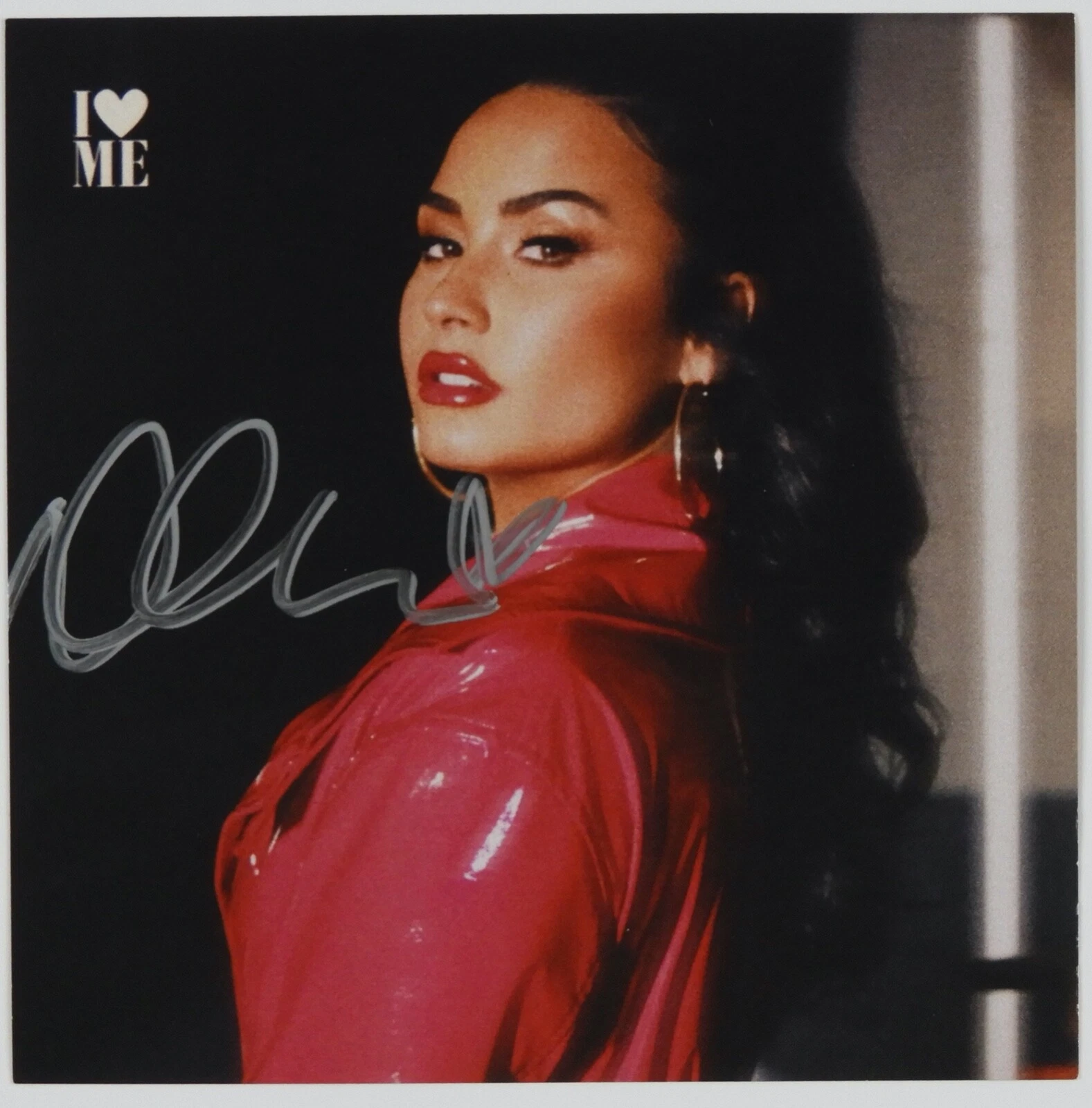 Demi Lovato JSA Signed Autograph CD Booklet I Love Me

