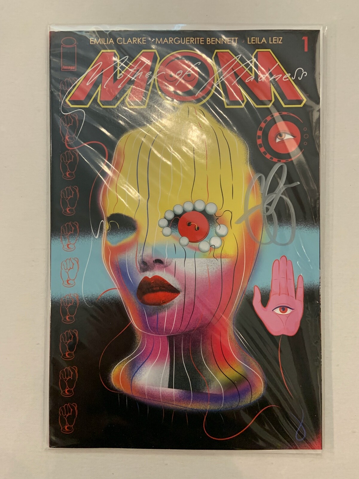 Emilia Clarke Signed Autographed MOM Mother of Madness comic book
