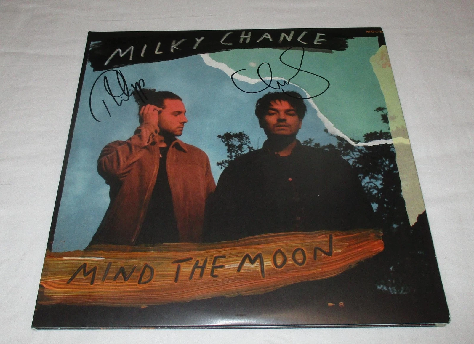MILKY CHANCE SIGNED MIND THE MOON VINYL RECORD JSA

