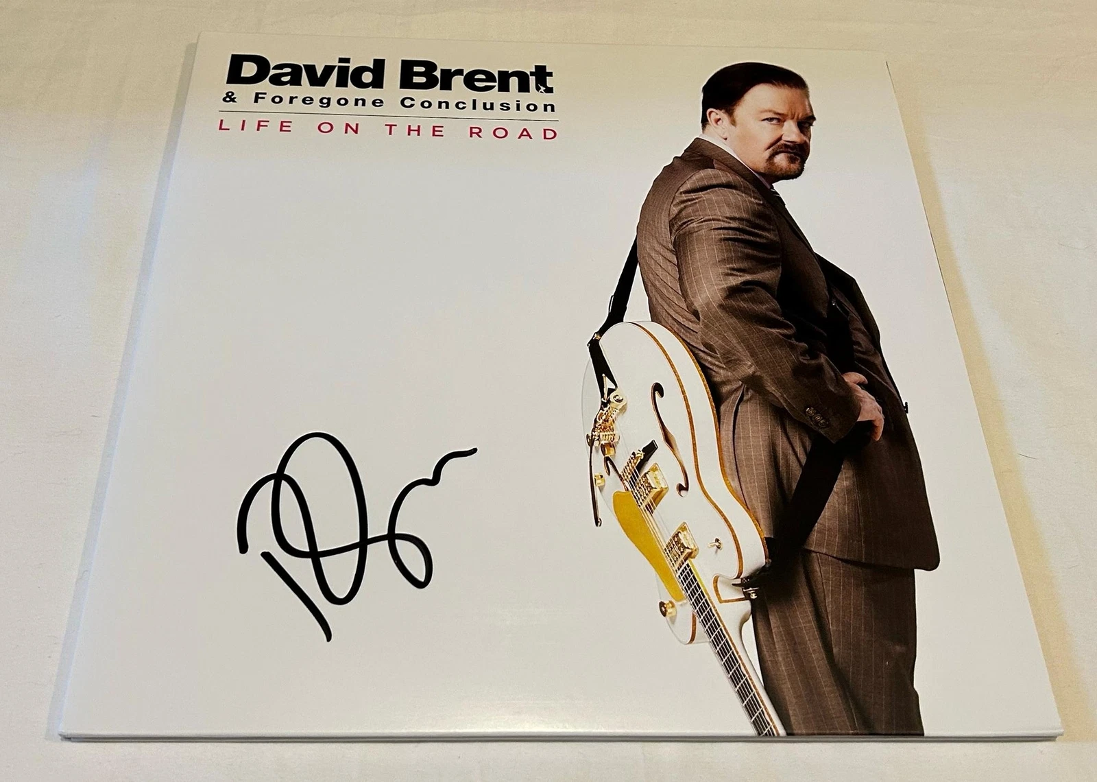 RICKY GERVAIS SIGNED THE OFFICE DAVID BRENT LIFE ON THE ROAD VINYL RECORD JSA

