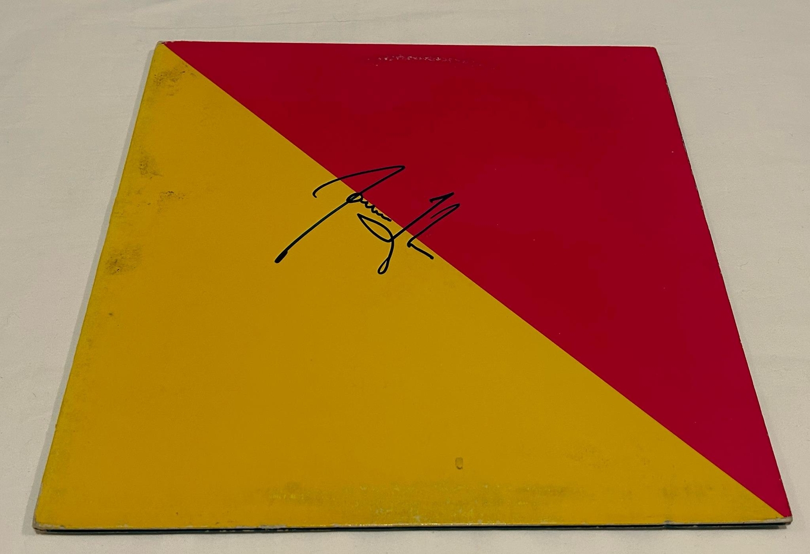 JAMES TAYLOR SIGNED FLAG VINYL RECORD JSA
