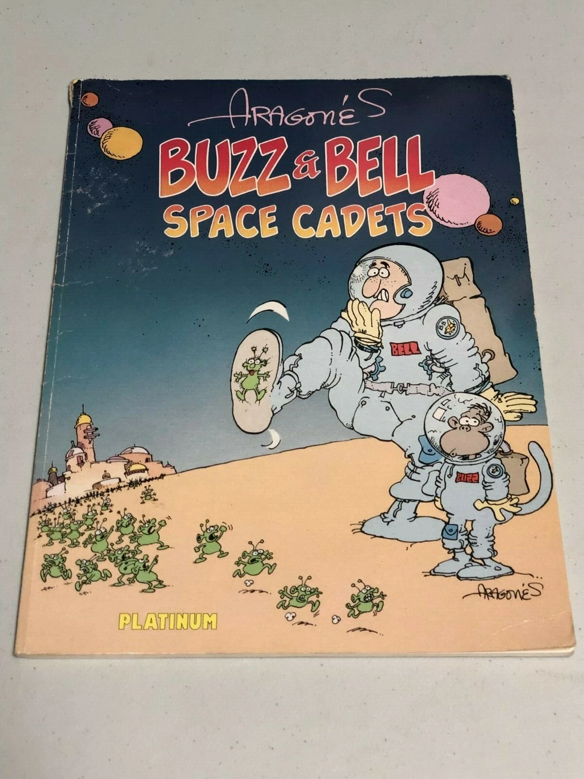 SERGIO ARAGONES BUZZ AND BELL SAN DIEGO COMIC CON SIGNED AUTOGRAPH BOOK SKETCH COLLECTIBLE MEMORABILIA