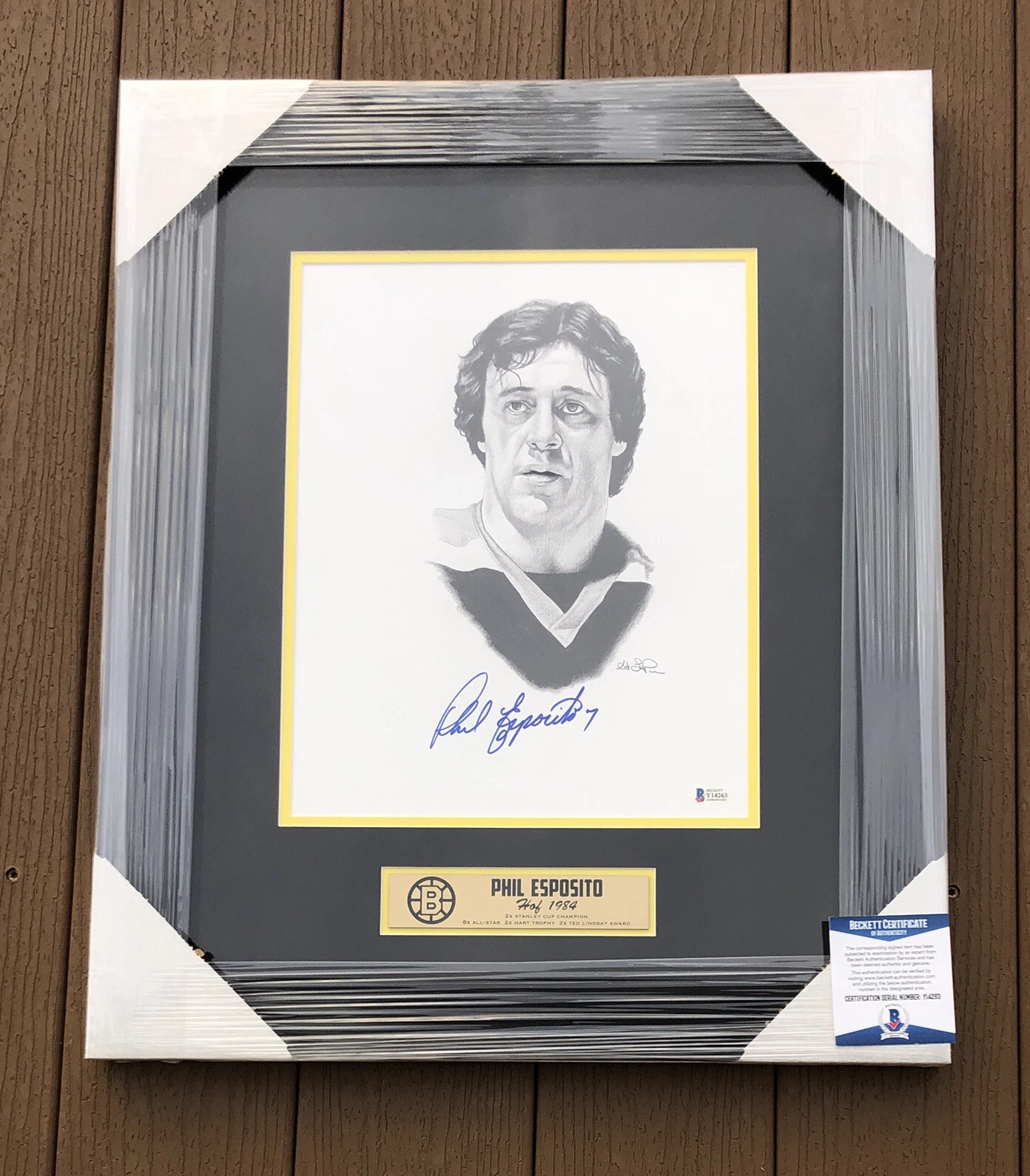 Phil Esposito Signed Boston Bruins Framed Matted Pencil Sketch Beckett COA
