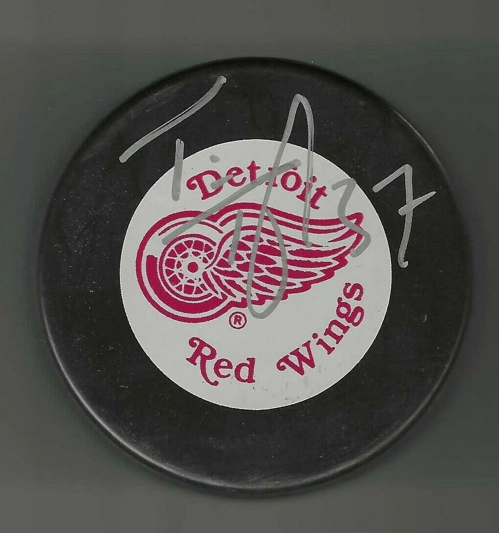Tim Taylor Signed Detroit Red Wings In Glas Co Puck
