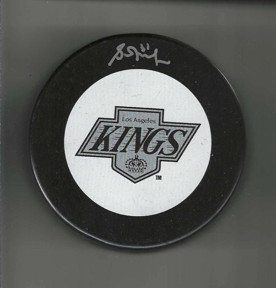 Grant Fuhr Signed Los Angeles Kings White Logo Puck
