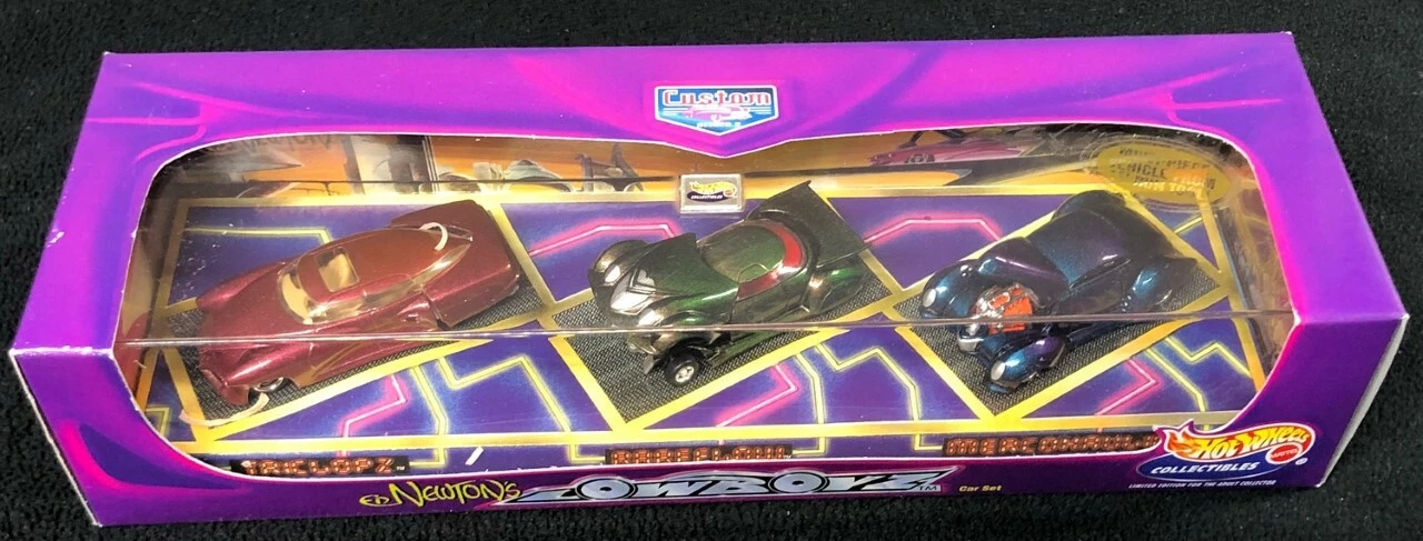 Hot Wheels Custom Series 2 Newton's Low Boyz 3 Car Set In Display Case
