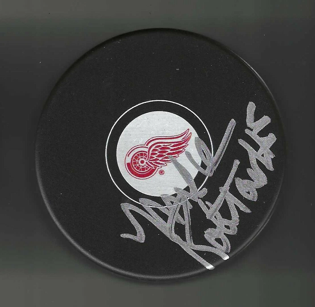 Mike Robitaille Signed Detroit Red Wings Puck
