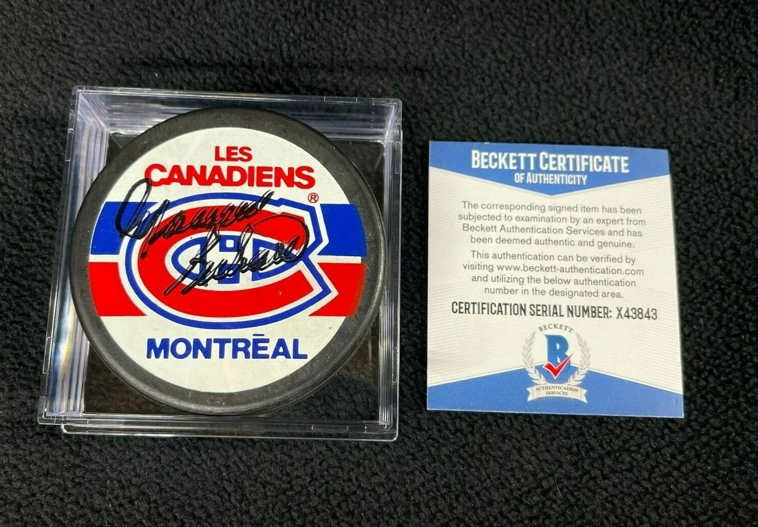 Maurice Richard Signed Montreal Canadiens Official Game Puck Beckett COA

