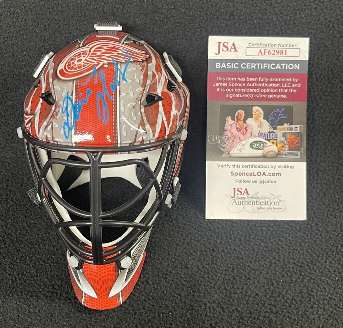 Dominik Hasek Signed Detroit Red Wings Mini Goalie Mask JSA COA
