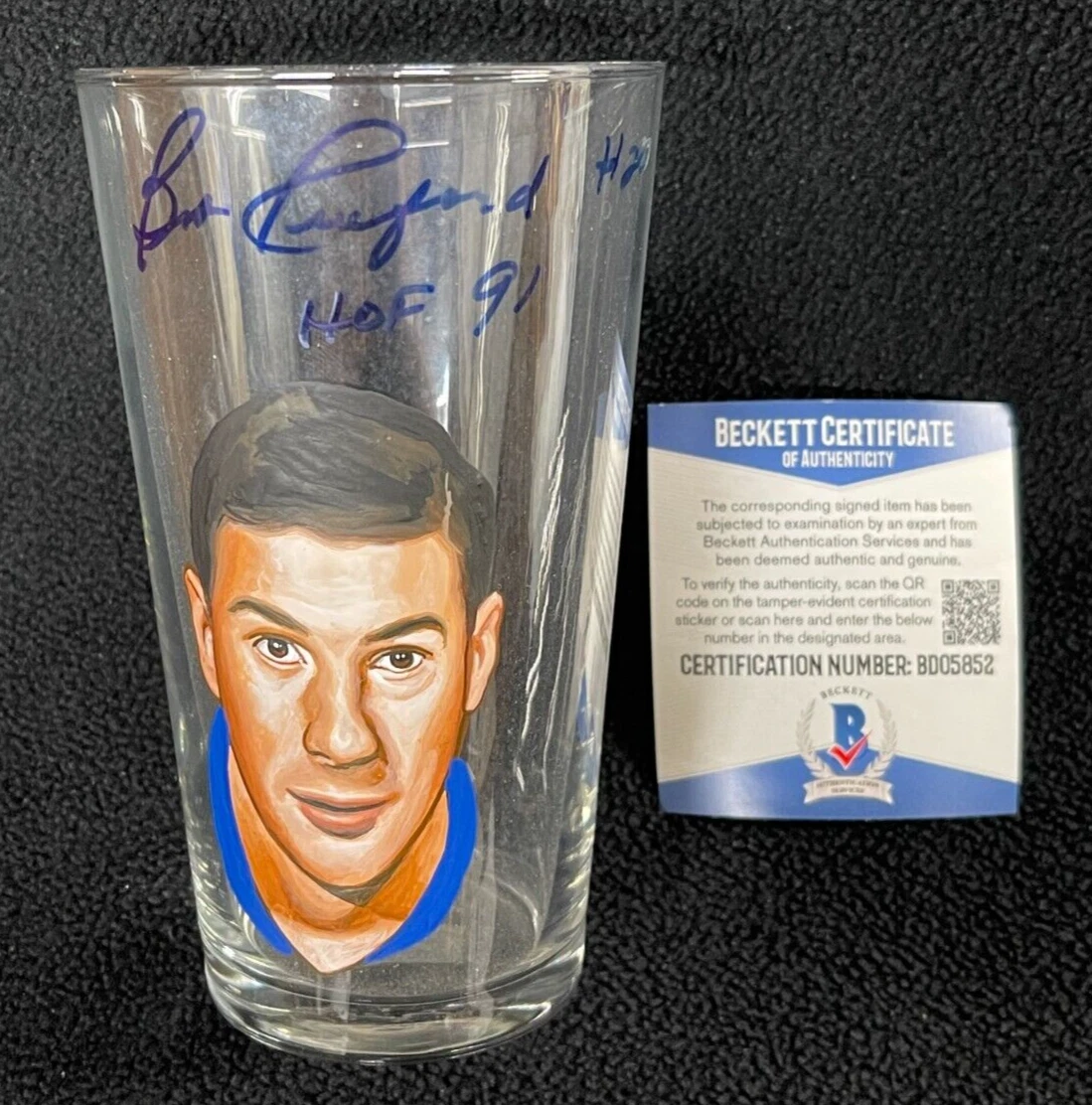 Bob Pulford Signed Painted Toronto Maple Leafs Pint Glass Beckett COA

