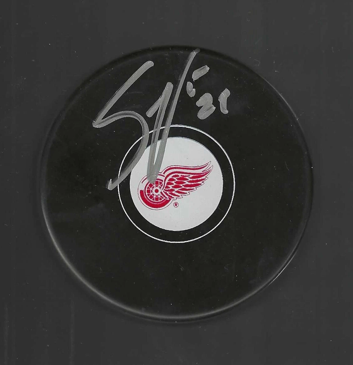 Steve Ott Signed Detroit Red Wings Puck
