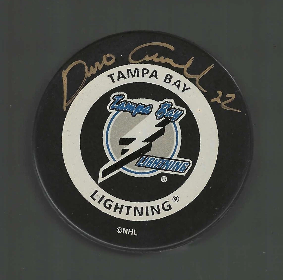 Dino Ciccarelli Signed Tampa Bay Lightning Official Game Puck Beckett COA
