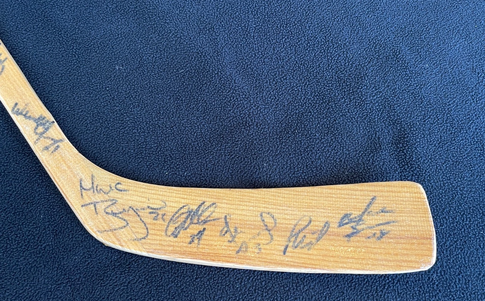 1993/94 Tampa Bay Lightning Team Signed Stick By 13 JSA COA
