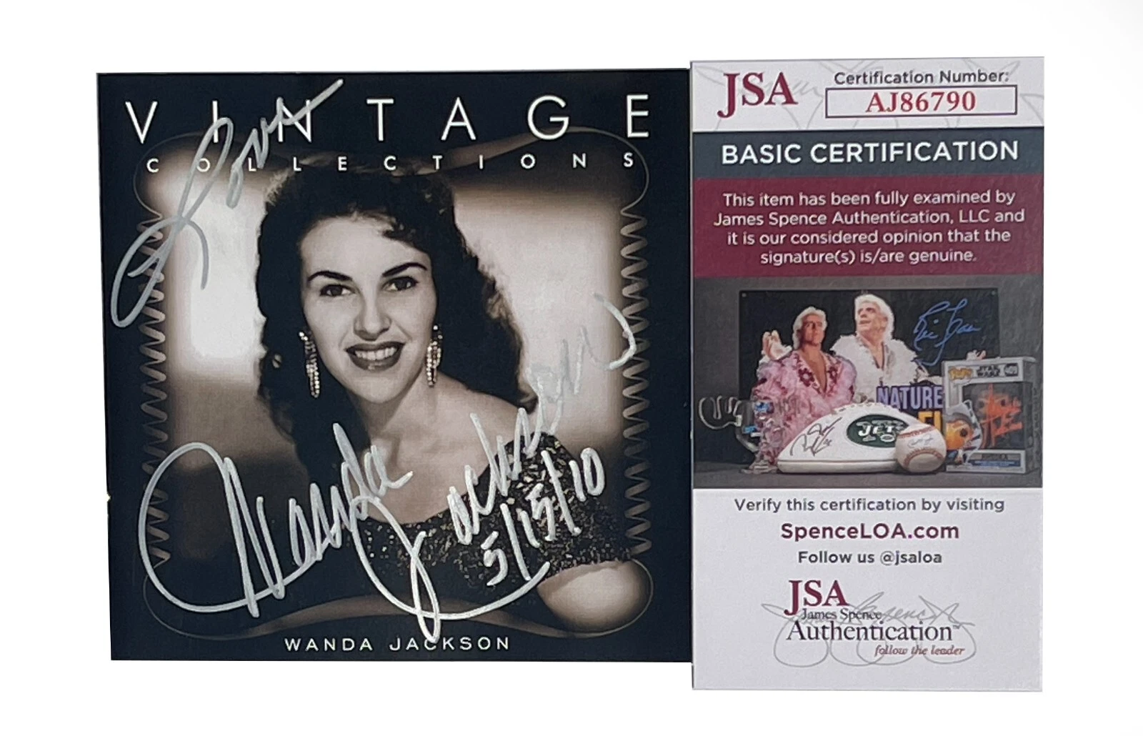 WANDA JACKSON SIGNED “VINTAGE COLLECTIONS” CD BOOKLET JSA COA COLLECTIBLE MEMORABILIA