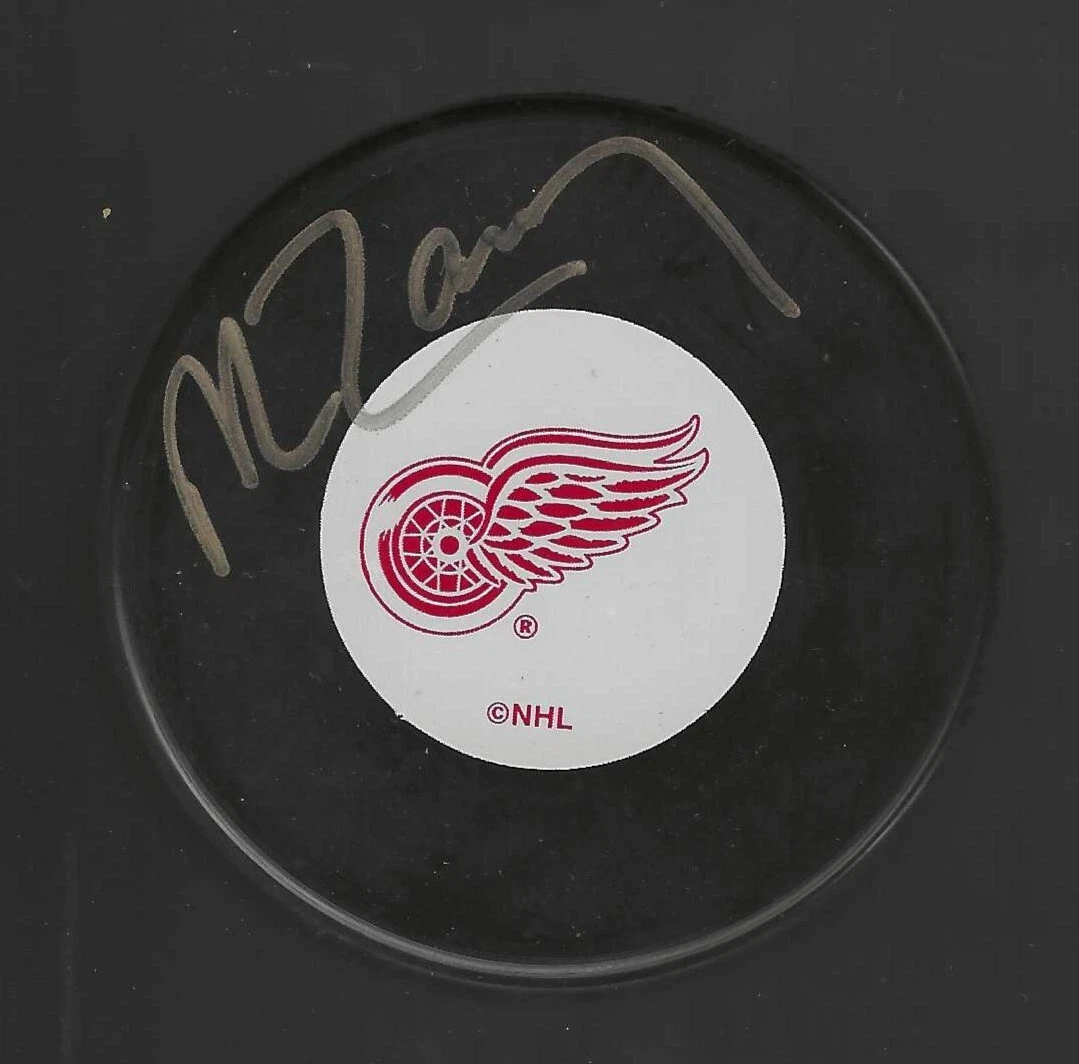 Mike Ramsey Signed Detroit Red Wings Puck Beckett COA
