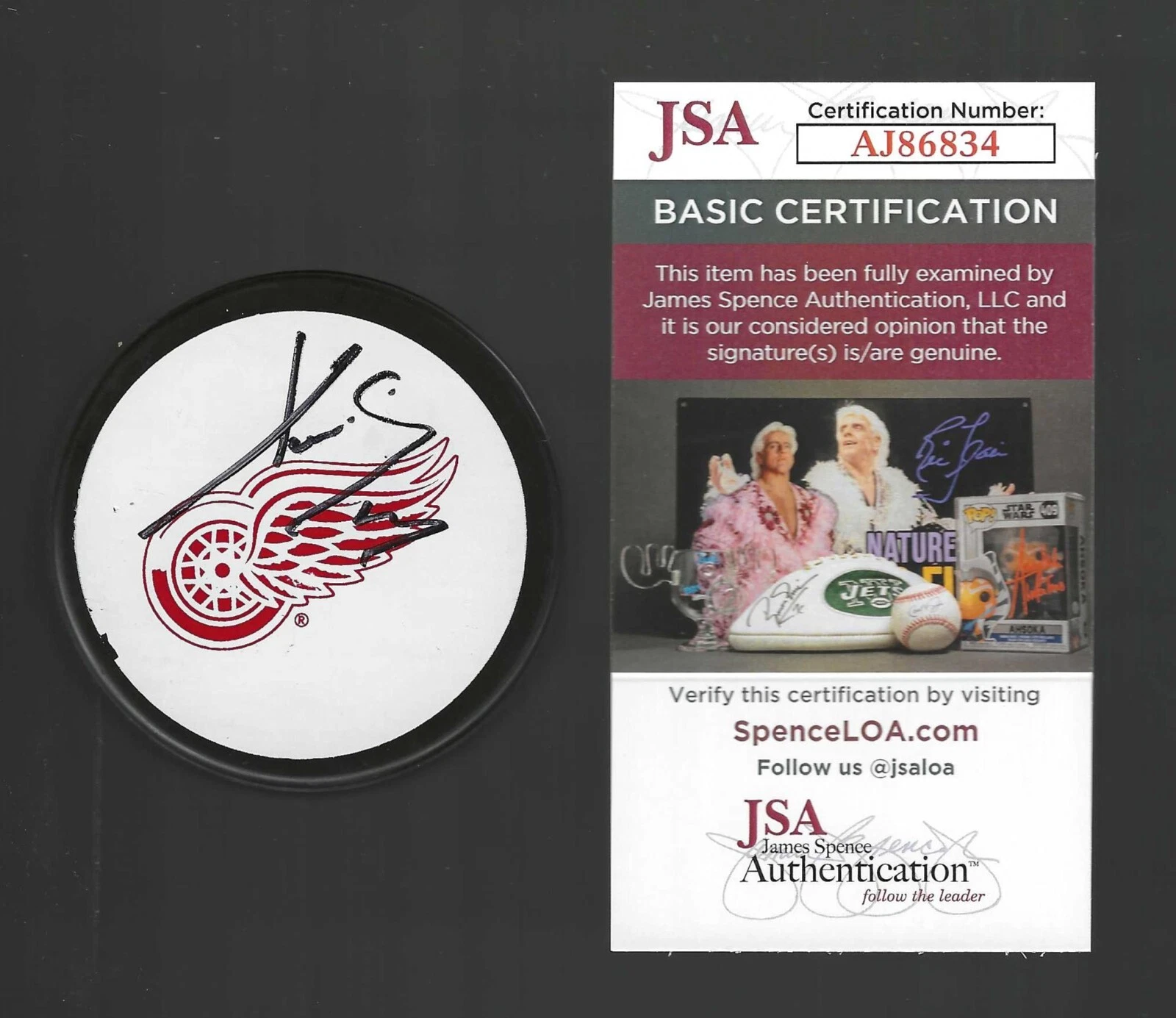 Pavel Datsyuk Signed Detroit Red Wings White Logo Puck JSA COA
