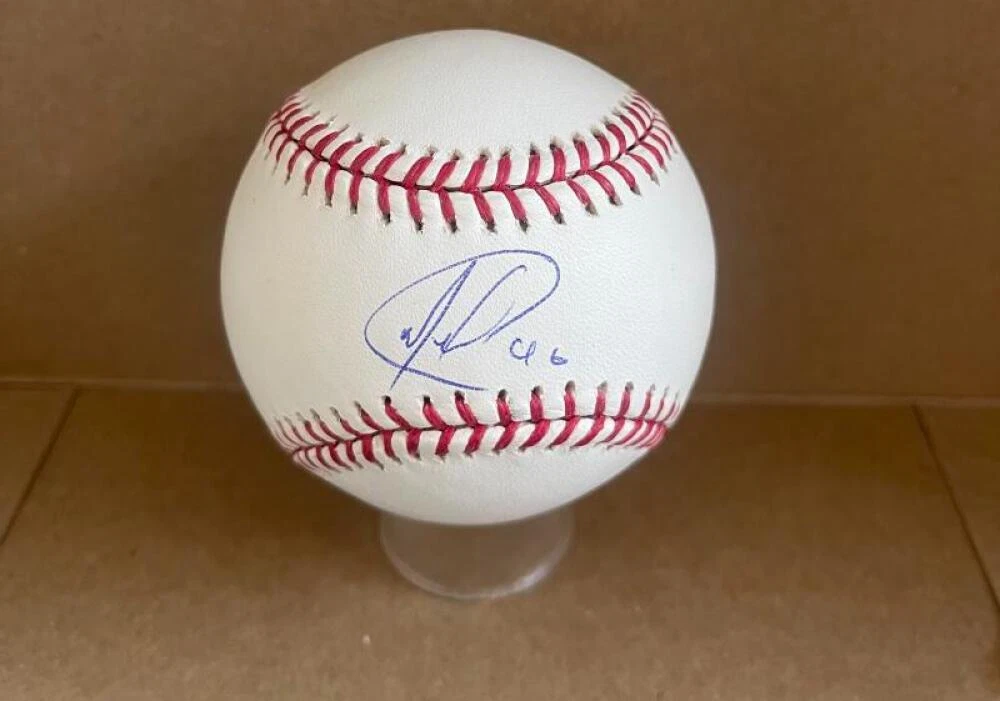 JOSE VALVERDE TIGERS SIGNED AUTOGRAPHED M.L. BASEBALL BECKETT AUTH
