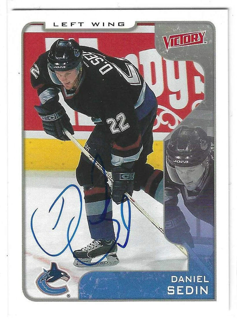 Daniel Sedin Signed 2001/02 Victory Card #344 Vancouver Canucks
