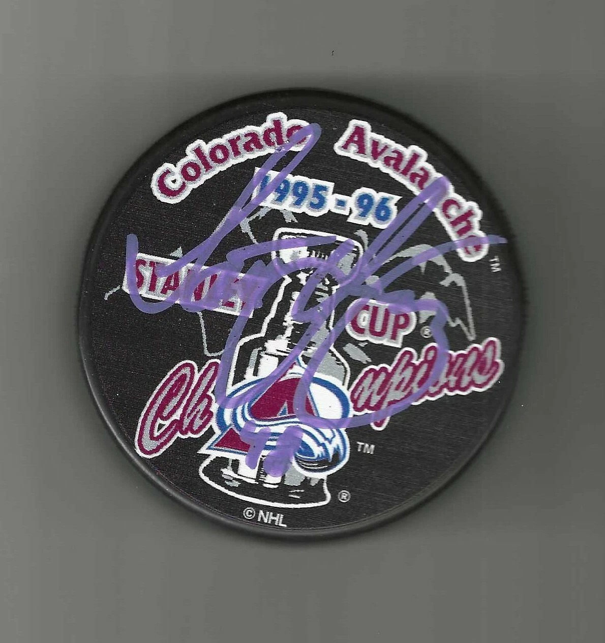Scott Young Signed Colorado Avalanche 1996 Stanley Cup Champions Puck In Blue
