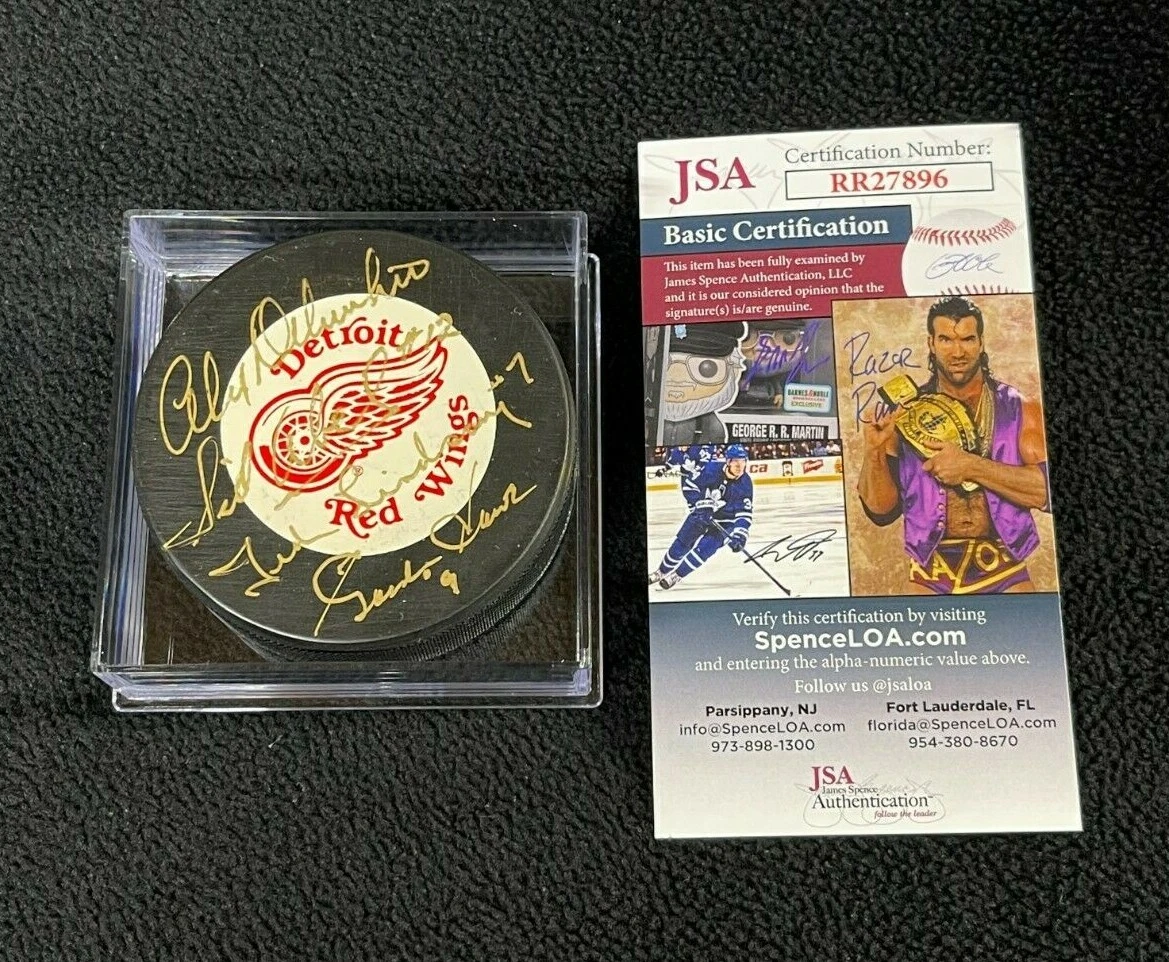 Production Line Signed Detroit Red Wings Puck Howe Lindsay Abel Delvecchio JSA
