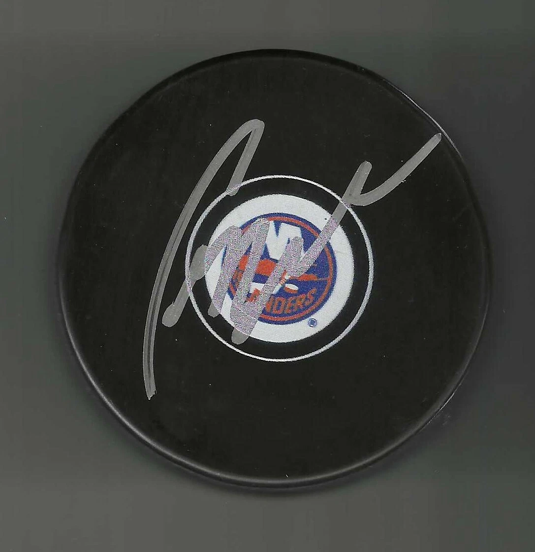 Craig Berube Signed New York Islanders Puck St Louis Blues

