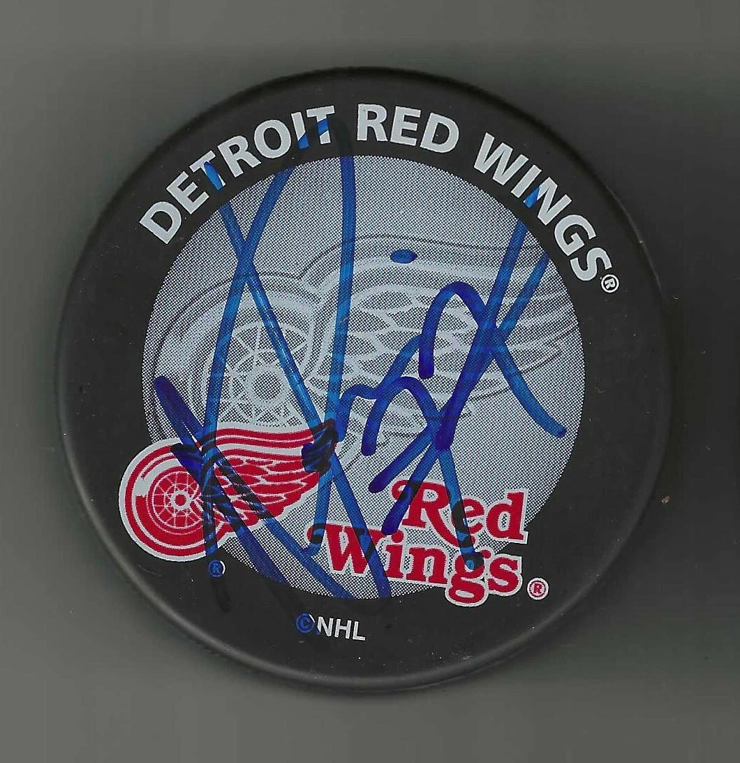 Nathan Robinson Signed Detroit Red Wings Souvenir Puck
