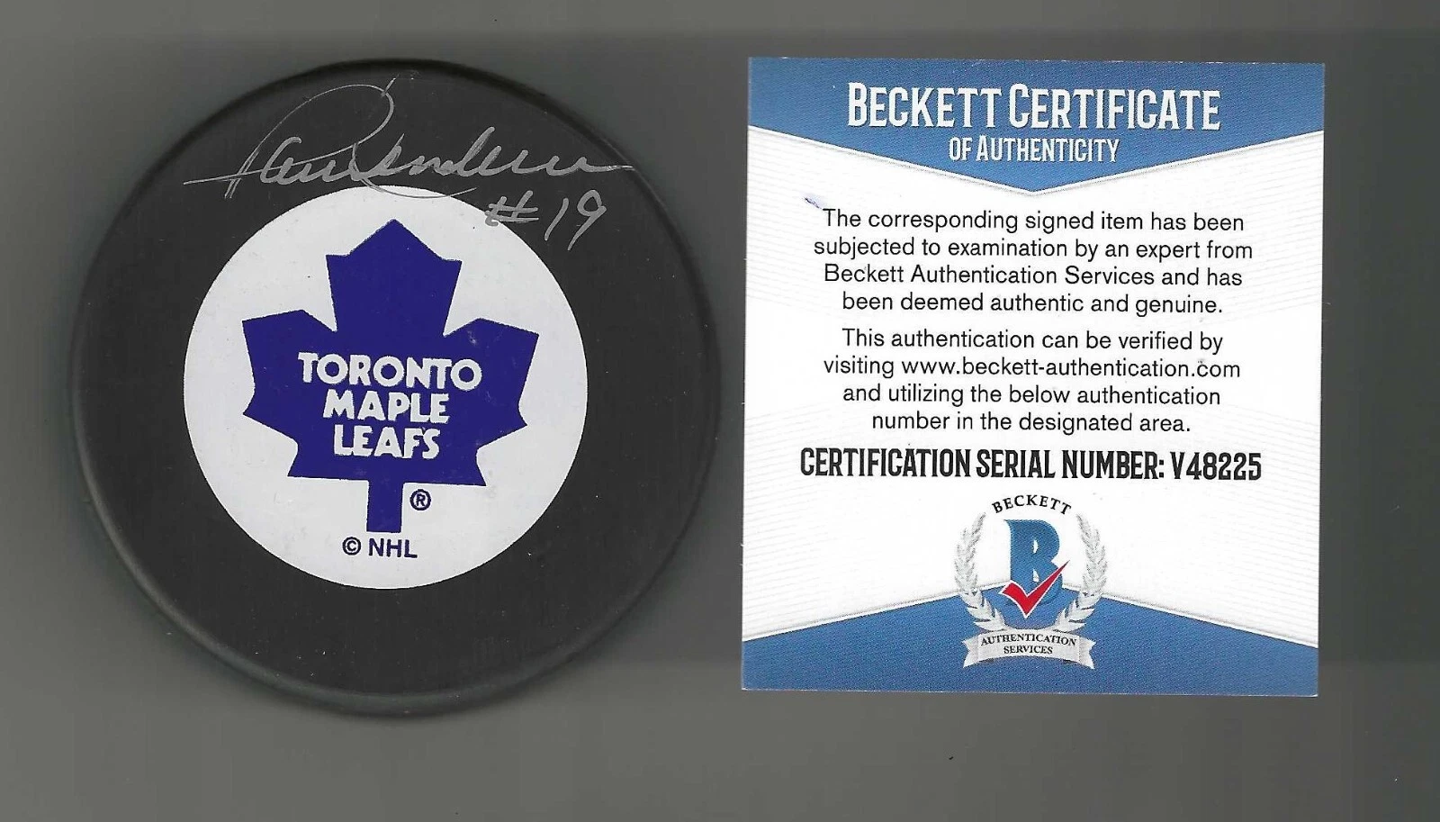 Paul Henderson Signed Toronto Maple Leafs Trench Puck Beckett COA

