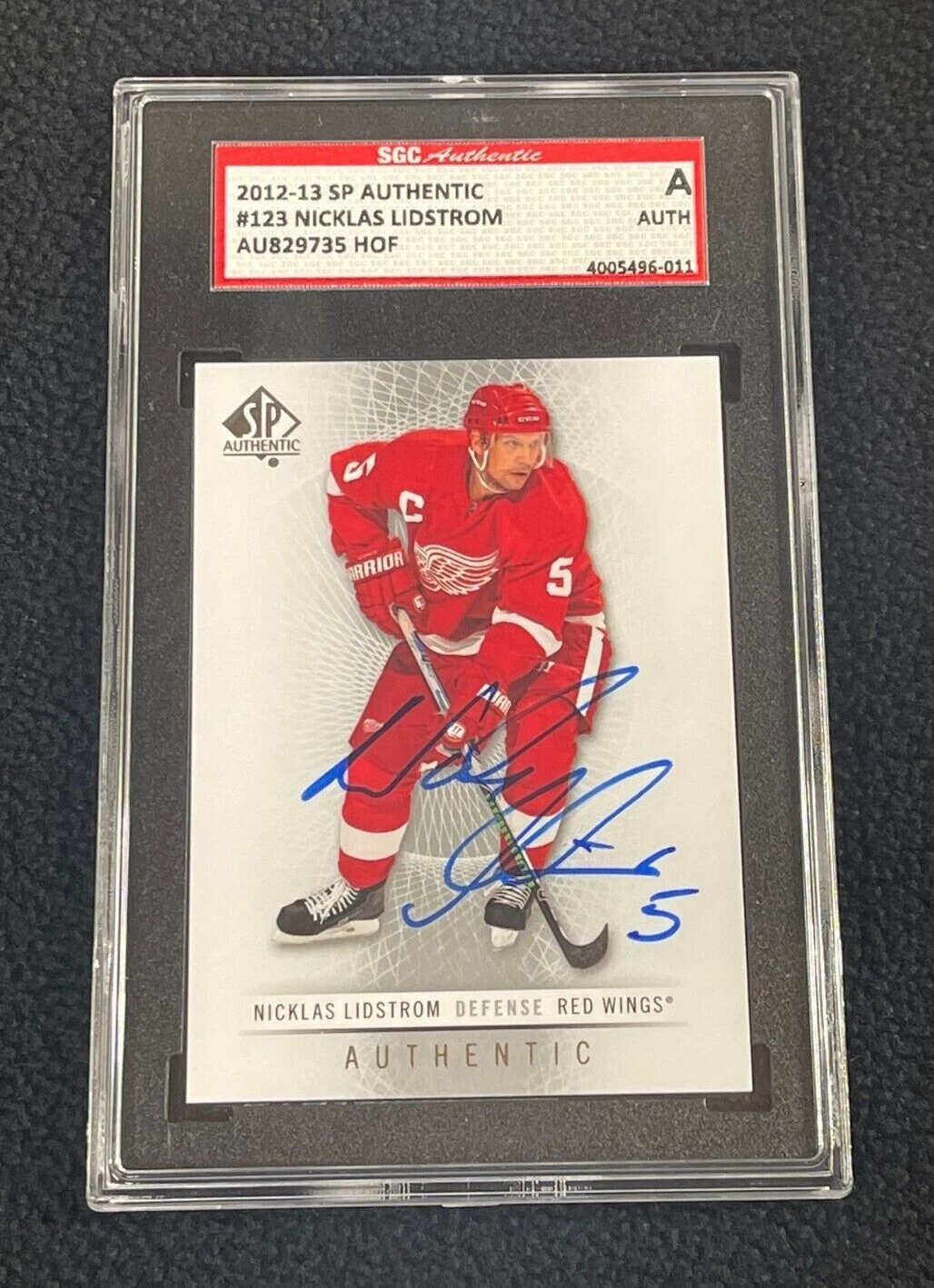 Nicklas Lidstrom Signed 2012/13 SP Authentic Card #123 SGC Certified Red Wings
