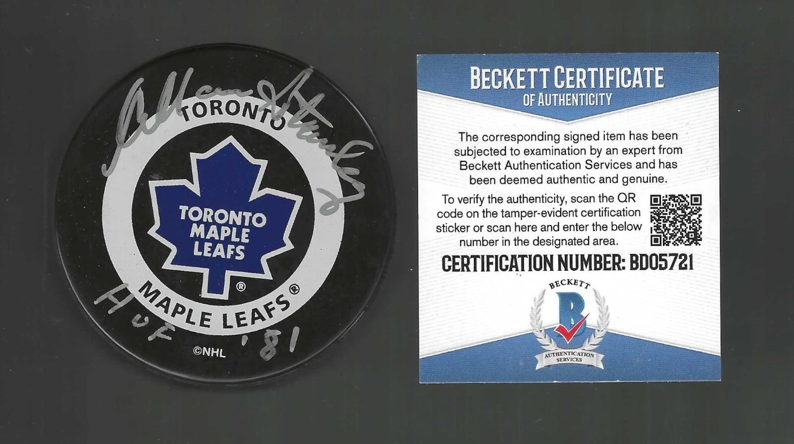 Allan Stanley Signed Toronto Maple Leafs Official Game Puck Beckett COA
