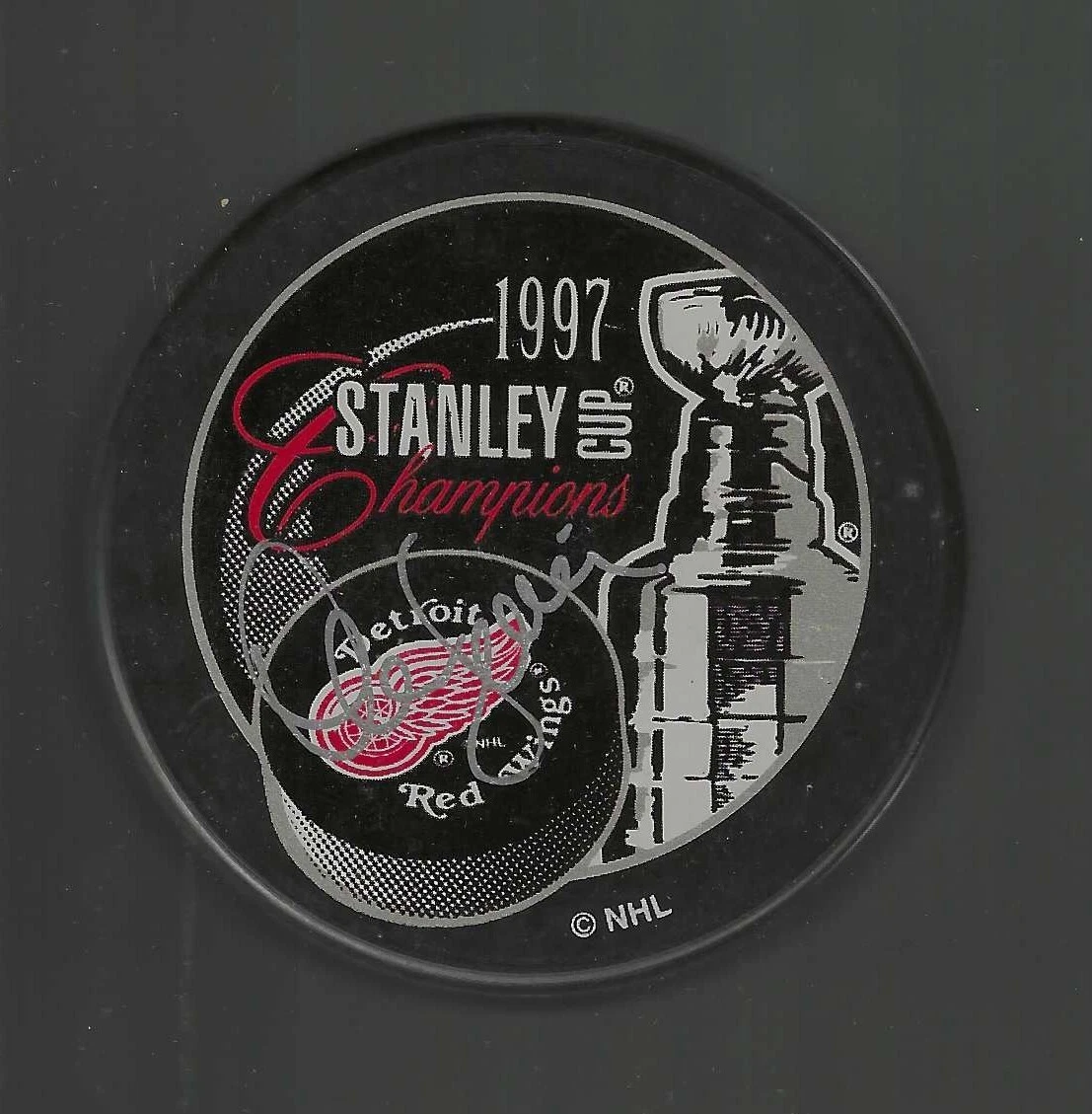 Dave Lewis Signed Detroit Red Wings 1997 Stanley Cup Champions Puck
