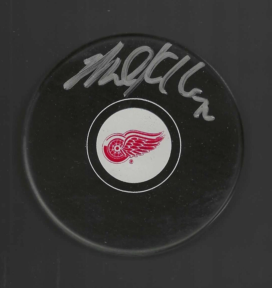 Mike Knuble Signed Detroit Red Wings Puck
