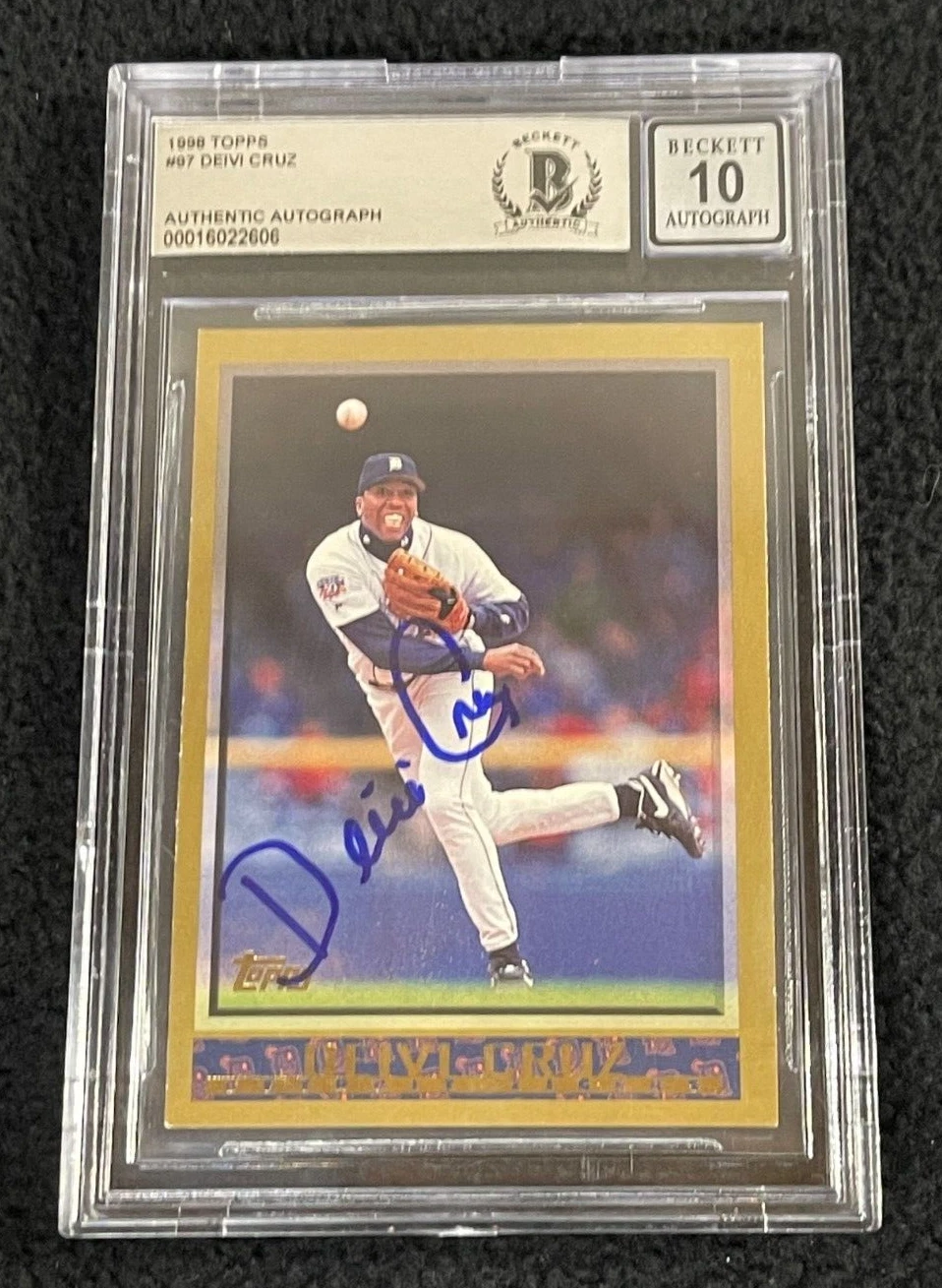 Deivi Cruz Signed 1998 Topps Card #97 BAS Certified Tigers Auto Grade 10
