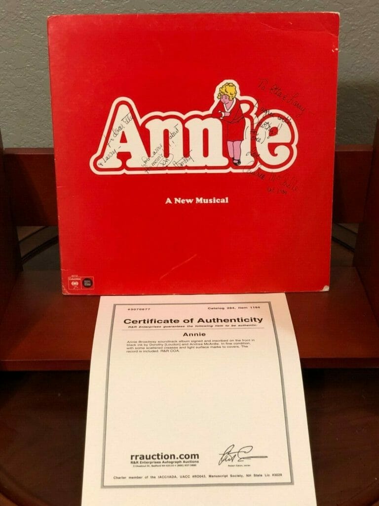 ANDREA MCARDLE DOROTHY LOUDON ANNIE BROADWAY MUSICAL SIGNED AUTOGRAPH RECORD LP
 COLLECTIBLE MEMORABILIA