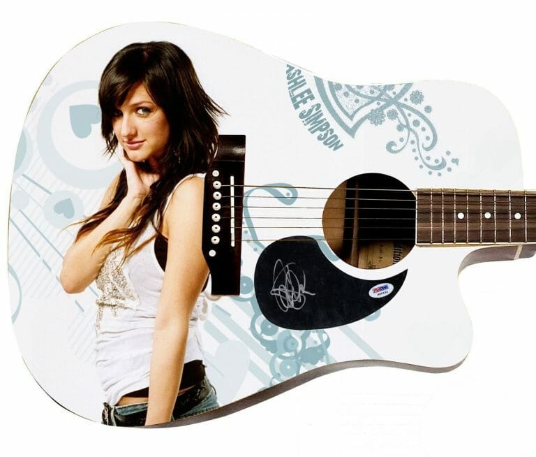 ASHLEE SIMPSON AUTOGRAPHED 1/1 CUSTOM GRAPHICS PHOTO GUITAR PSA
 COLLECTIBLE MEMORABILIA