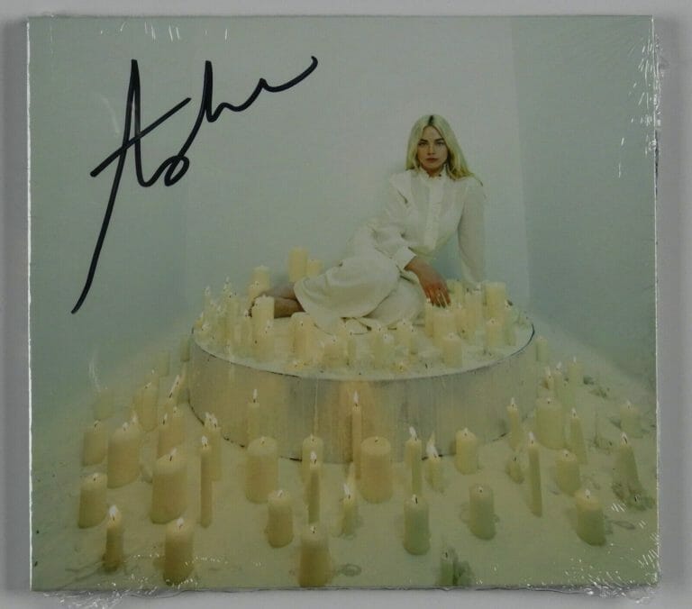 ASHLYN BY ASHE SIGNED AUTOGRAPH CD BOOKLET SEALED
 COLLECTIBLE MEMORABILIA