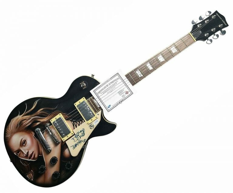 BEYONCE AUTOGRAPHED VINTAGE SIGNATURE RARE HAND AIRBRUSHED GUITAR ACOA
 COLLECTIBLE MEMORABILIA