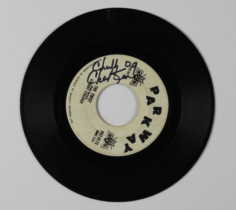 CUBBY CHECKER SIGNED AUTOGRAPH 45 JSA VINYL RECORD THE TWIST
 COLLECTIBLE MEMORABILIA