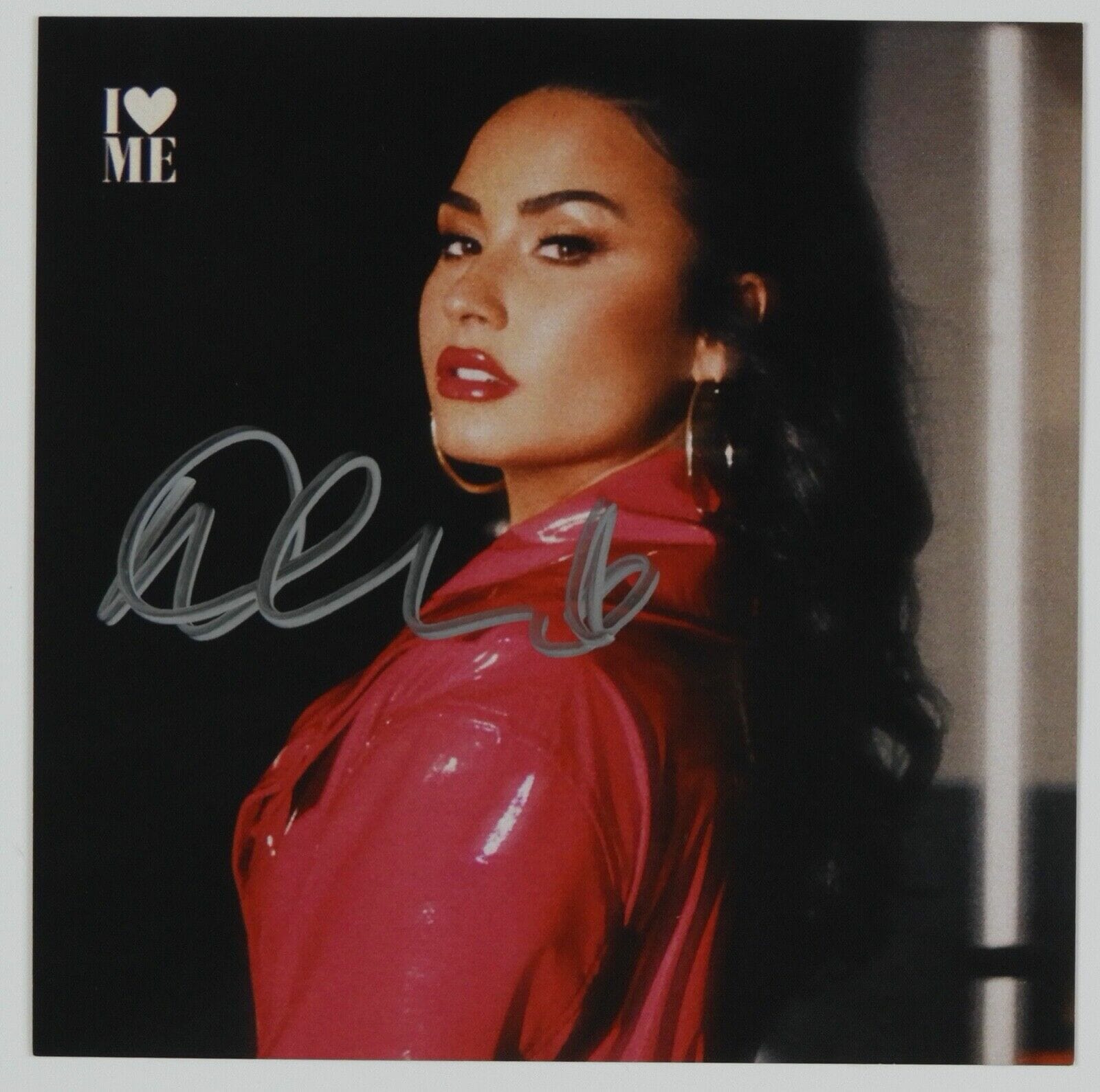 Demi Lovato JSA Signed Autograph CD Booklet I Love Me
