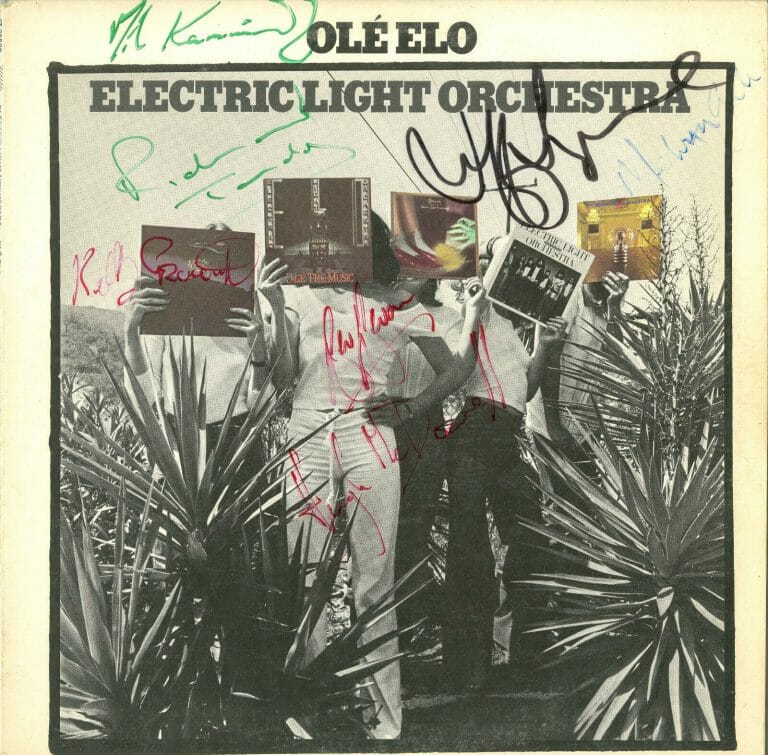 ELO OLE VINYL RECORD SIGNED JEFF LYNNE, TANDY, MIK, KELLY, GALE, BEV, HUGH ACOA
 COLLECTIBLE MEMORABILIA