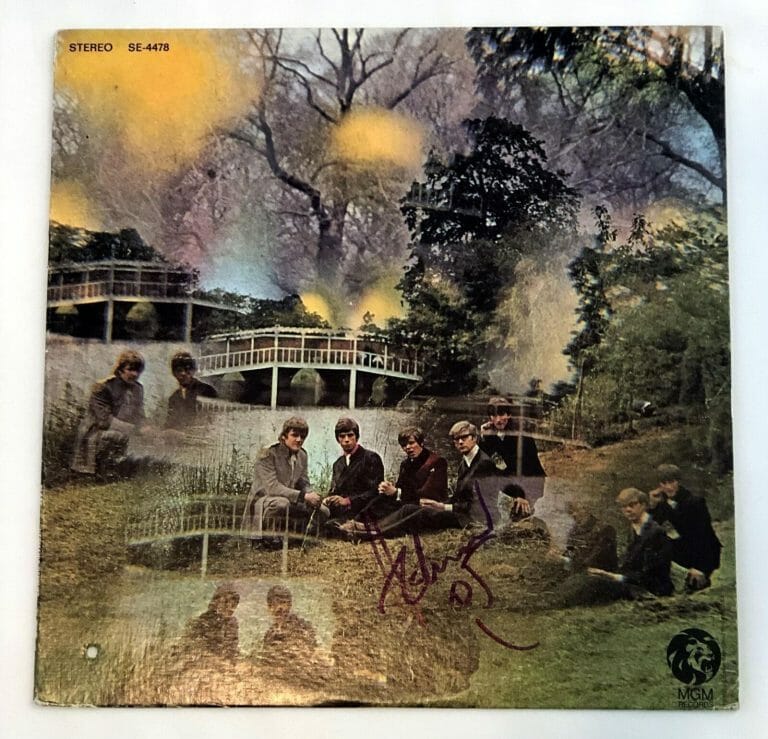 HERMAN HERMITS PETER NOONE AUTOGRAPHED VINYL ALBUM LP
 COLLECTIBLE MEMORABILIA