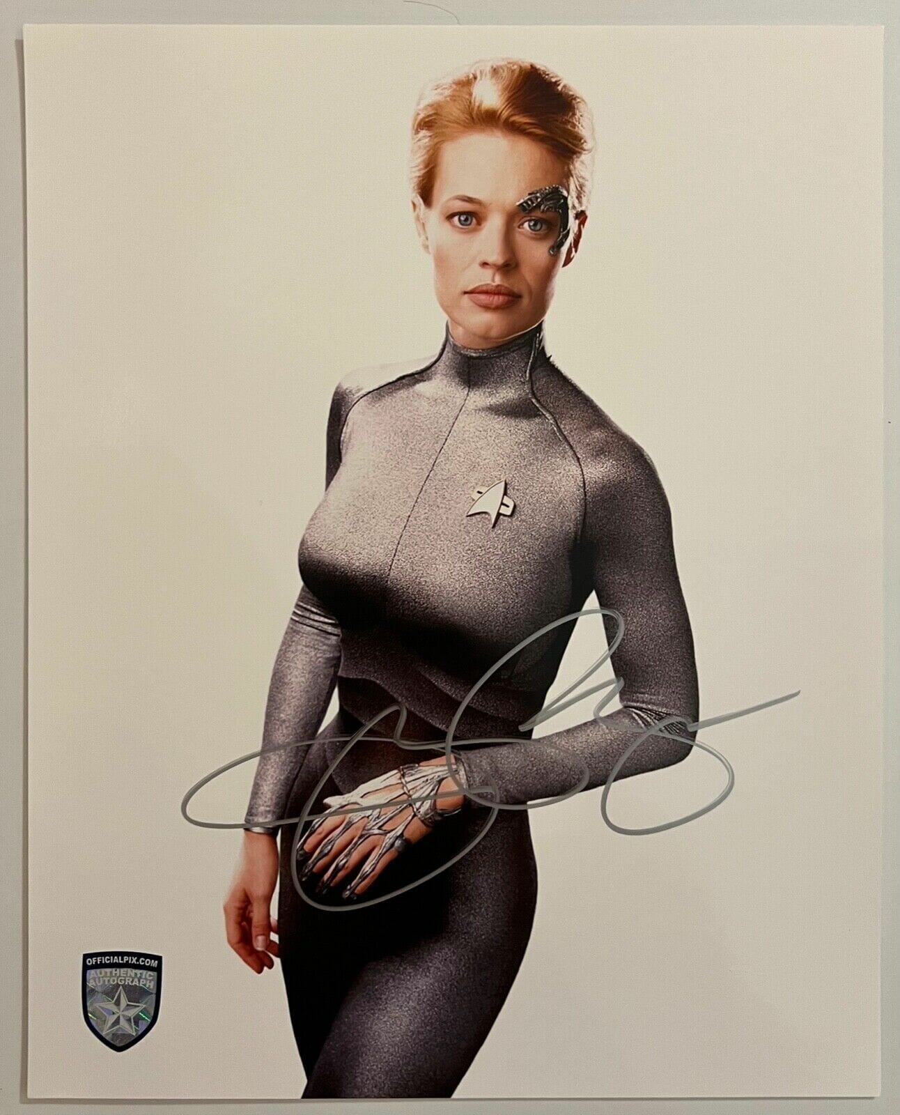 Jeri Ryan 7 Of 9 Signed Autogragh Official Pix 8 X 10 Photo Star Trek