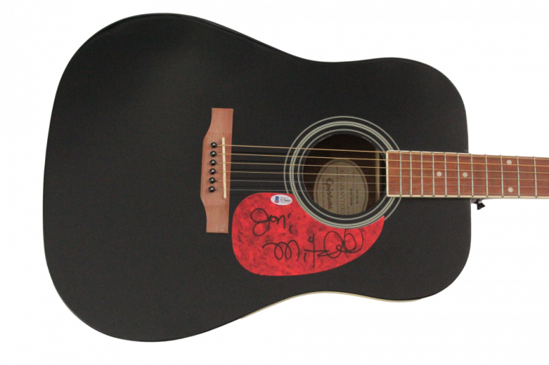 JONI MITCHELL SIGNED AUTOGRAPH FULL SIZE GIBSON EPIPHONE GUITAR – BECKETT COA
 COLLECTIBLE MEMORABILIA
