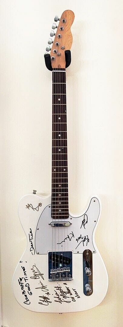 KOOL & THE GANG REAL HAND SIGNED WHITE ELECTRIC GUITAR COA AUTOGRAPHED
 COLLECTIBLE MEMORABILIA